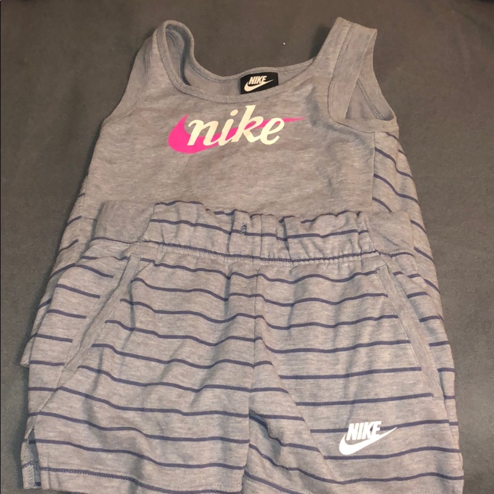 Girls Nike tank/shorts outfit